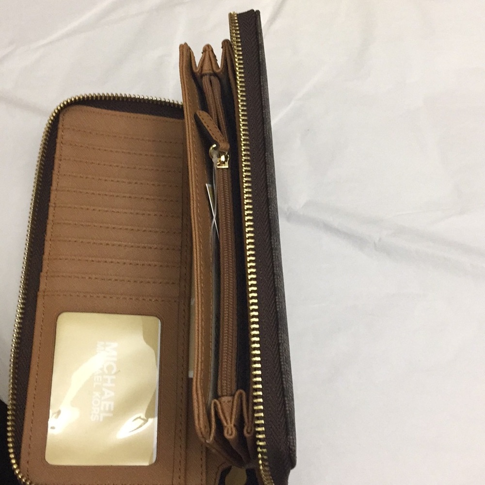 NWT Michael Kors MK Jet Set Monogram Wallet - Picture 7 of 8